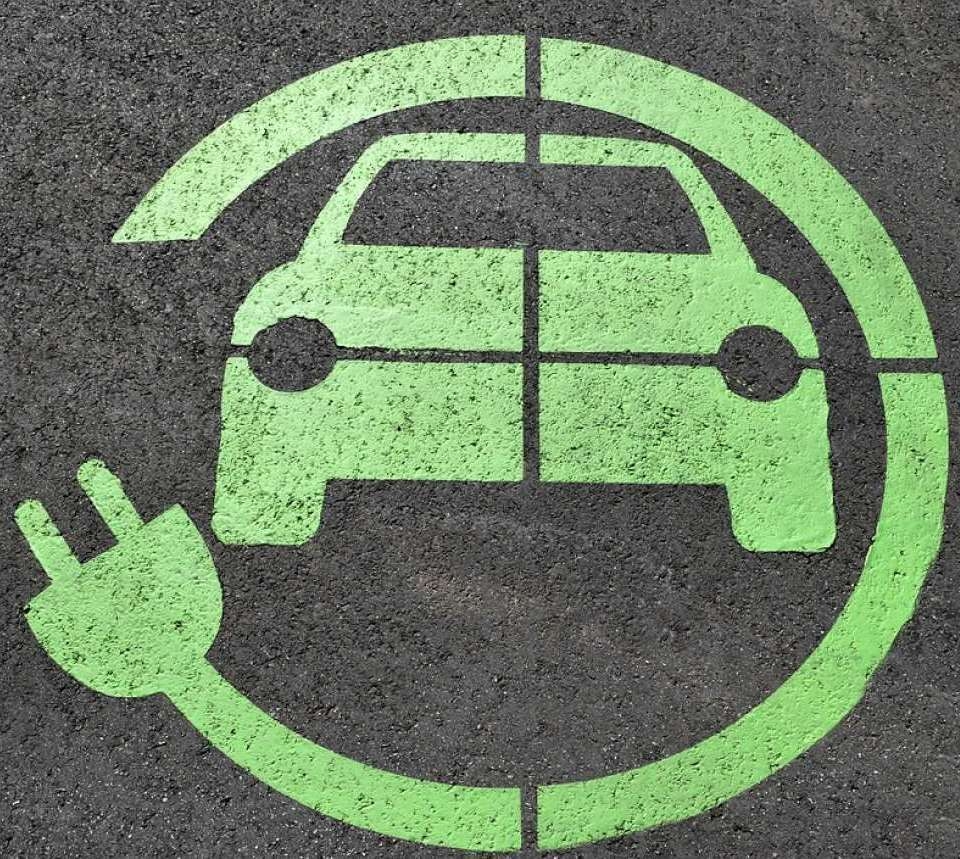 Informazione sui lavori per la costruzione delle stazioni di ricarica per auto elettriche