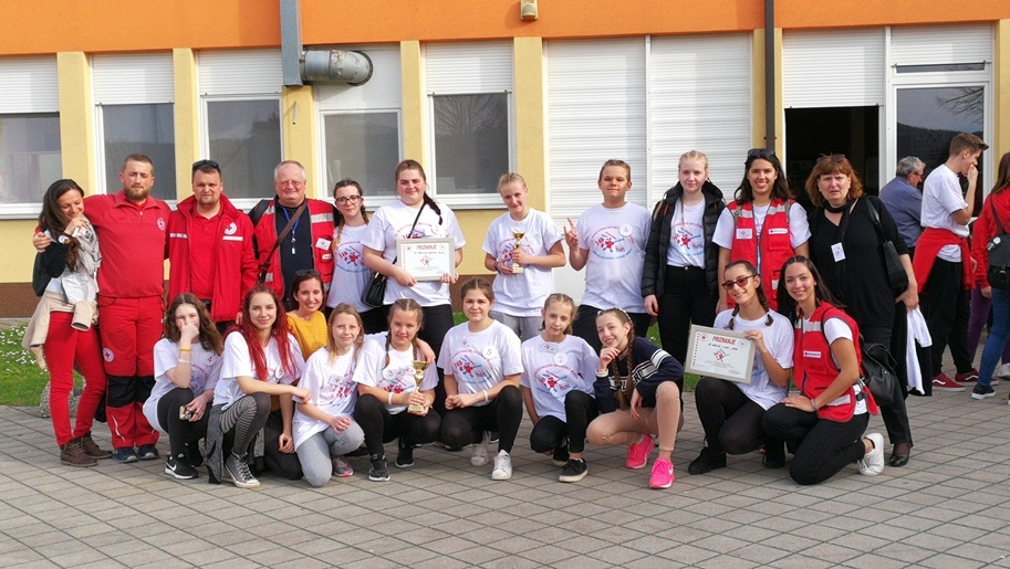I giovani della Croce rossa del Buiese hanno raggiunto ottimi risultati al concorso dei Giovani della Croce Rossa croata a Ogulin