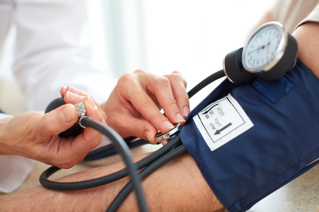 Avviso  per  la misurazione delle pressione arteriosa e del livello glicemico del sangue nel mese di dicembre